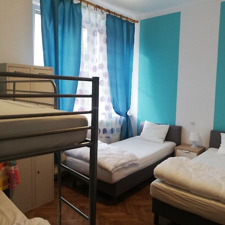 Lorf Hostel&Apartments Krakow Dış mekan fotoğraf