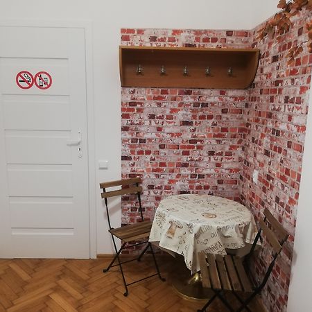 Lorf Hostel&Apartments Krakow Dış mekan fotoğraf