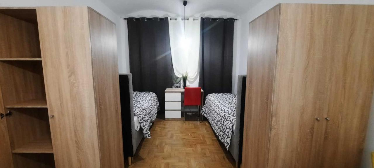 Lorf Hostel&Apartments Krakow Dış mekan fotoğraf