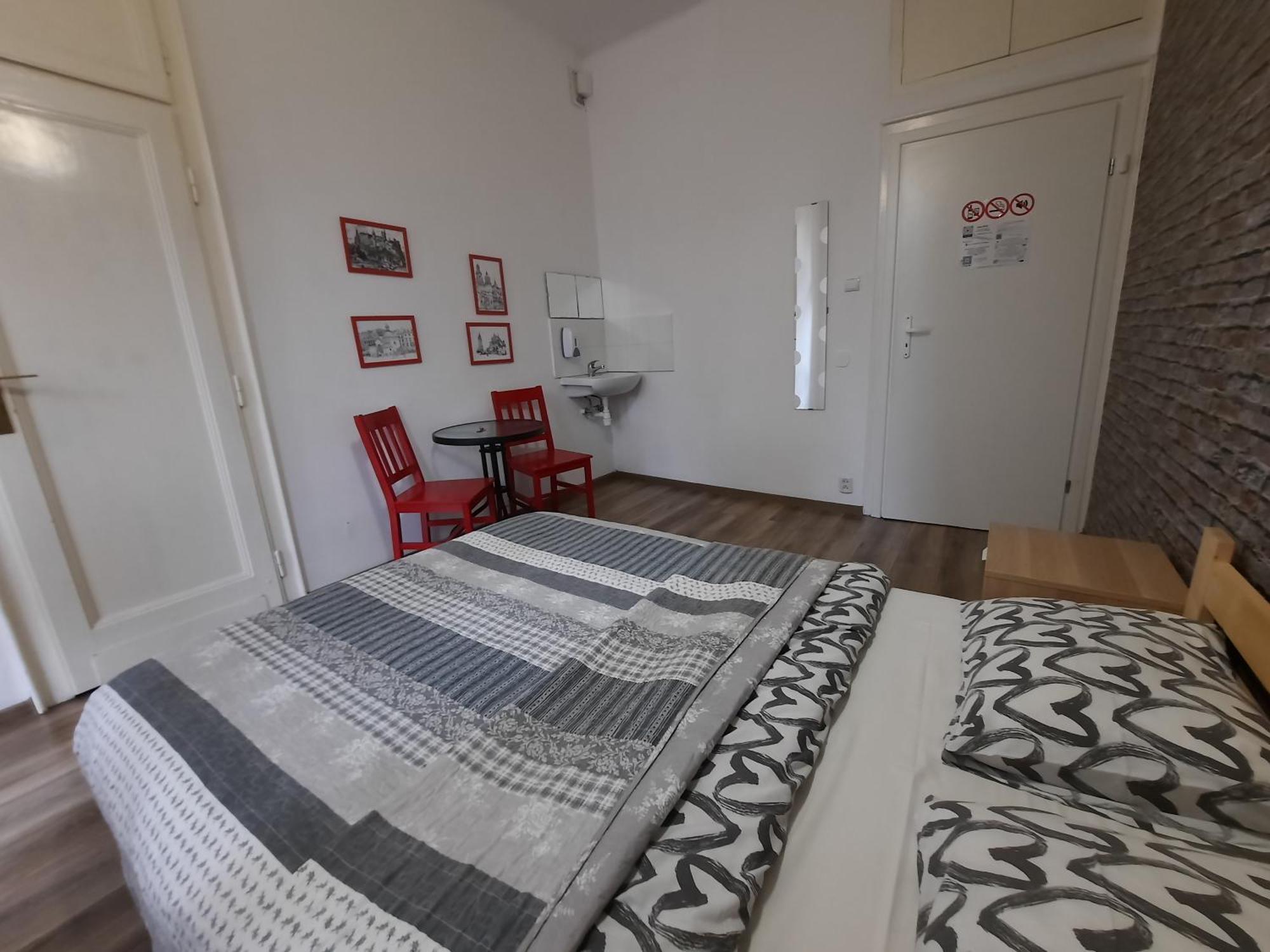 Lorf Hostel&Apartments Krakow Dış mekan fotoğraf