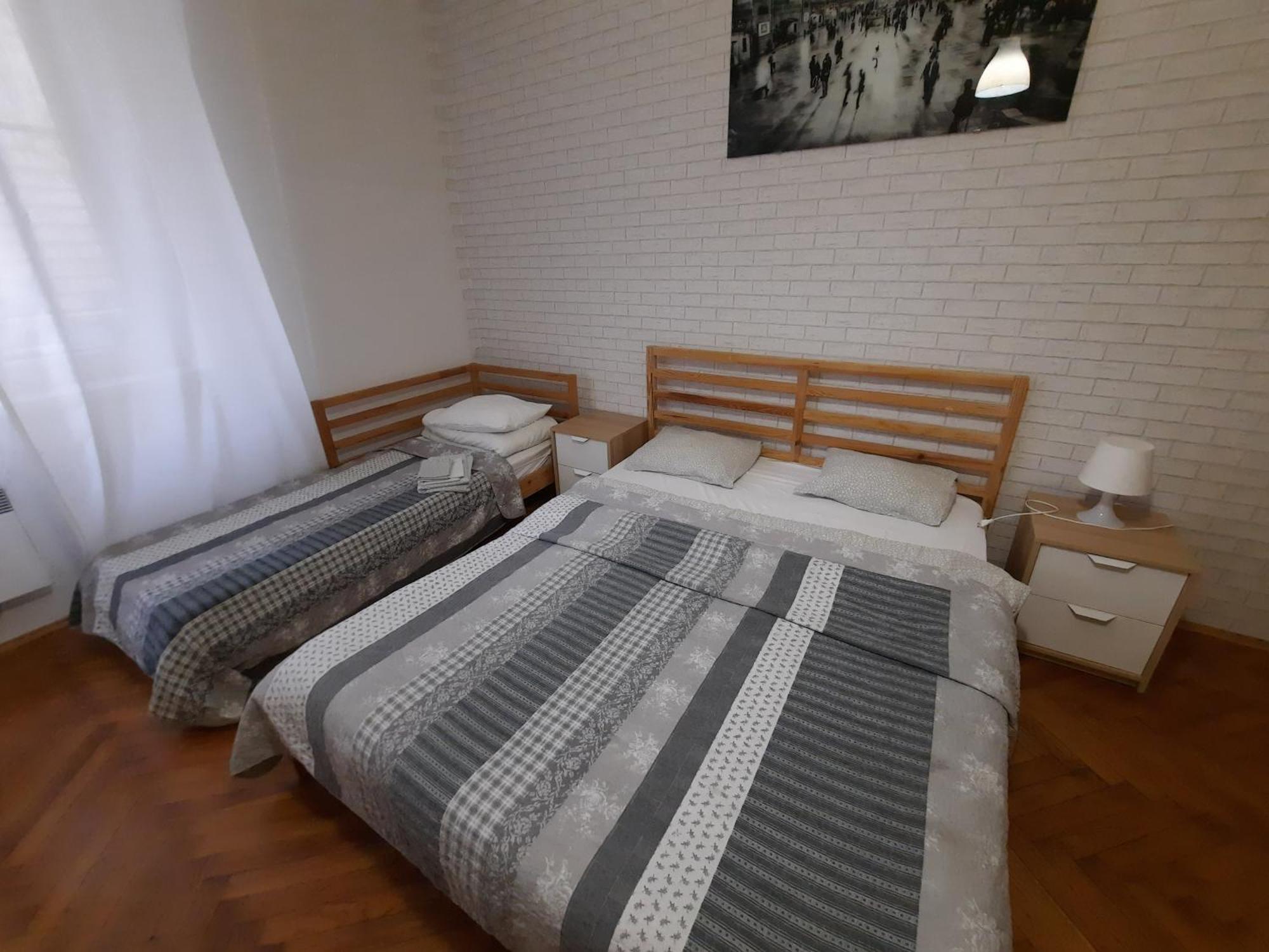 Lorf Hostel&Apartments Krakow Dış mekan fotoğraf