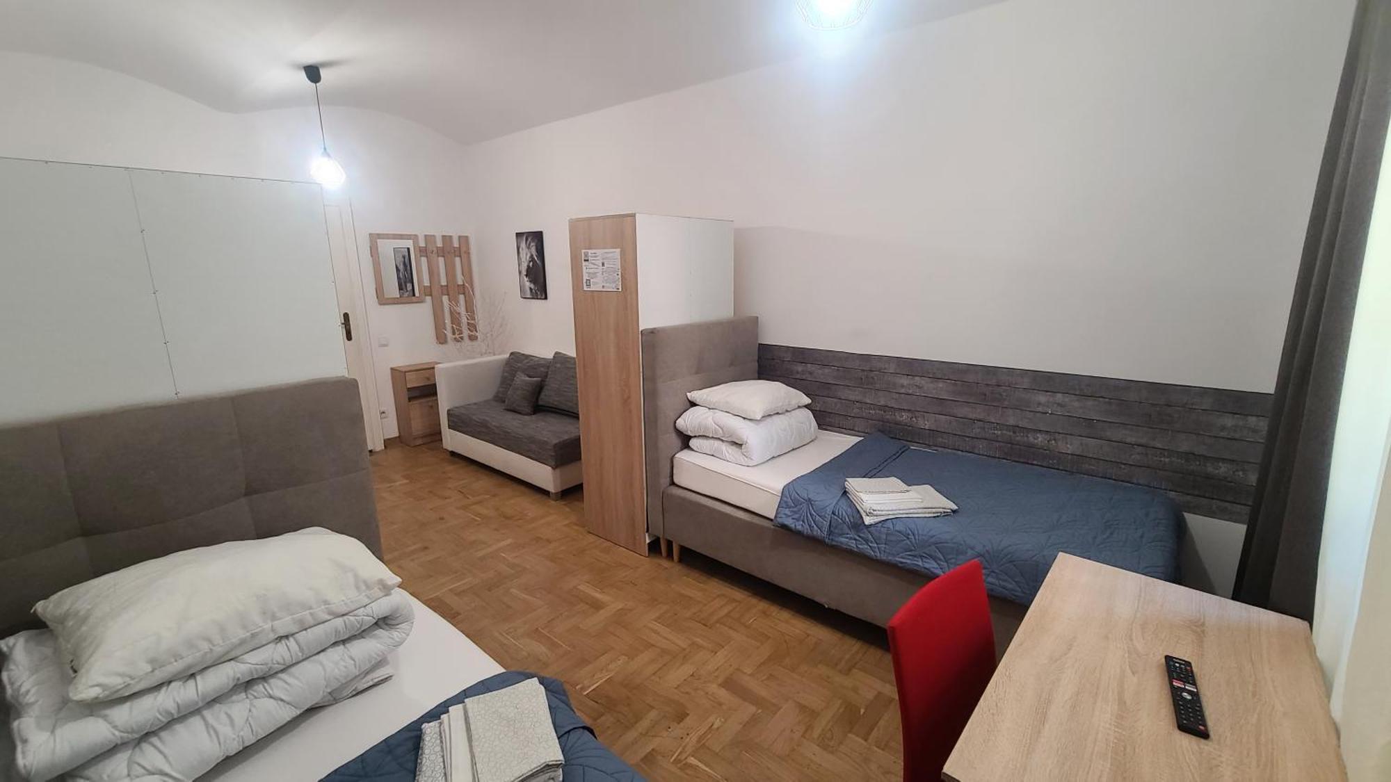 Lorf Hostel&Apartments Krakow Dış mekan fotoğraf