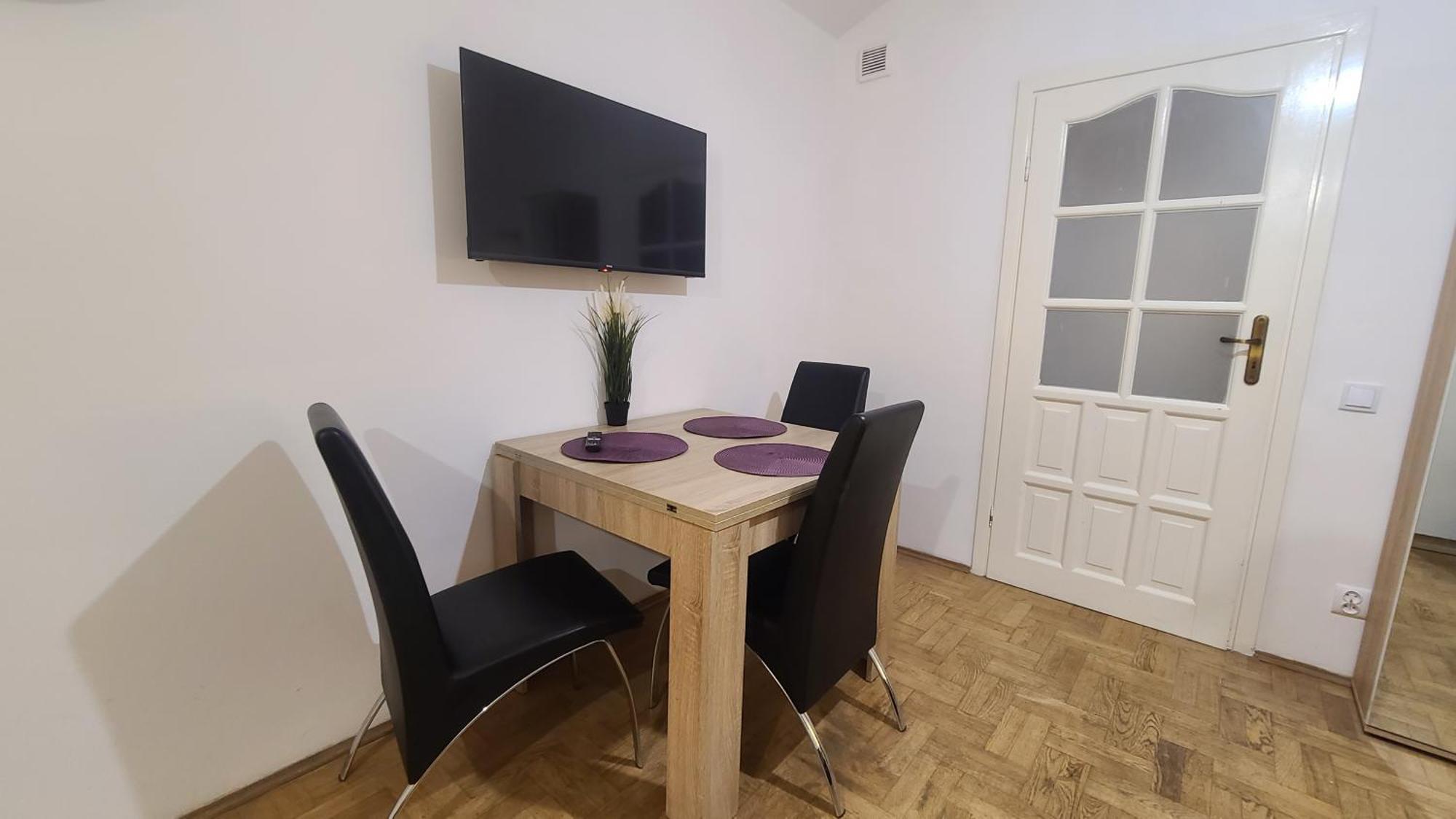 Lorf Hostel&Apartments Krakow Dış mekan fotoğraf